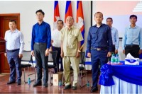 លោក ហែម ដារិទ្ធិ អភិបាលខណ្ឌមានជ័យ អញ្ជើញចូលរួមកិច្ចប្រជ៉ំុរៀបចំសណ្តាប់ធ្នាប់ និងពិធីសំណេះសំណាលក្នុងឪកាសបុណ្យចូលឆ្នាំថ្មី ក្រោមអធិបតីភាព ឯកឧត្តម ប៉ា សុជាតិវង្ស ទេសរដ្ឋមន្ត្រីទទួលបន្ទុកបេសកកម្មពិសេស!!! ភ្នំពេញ៖